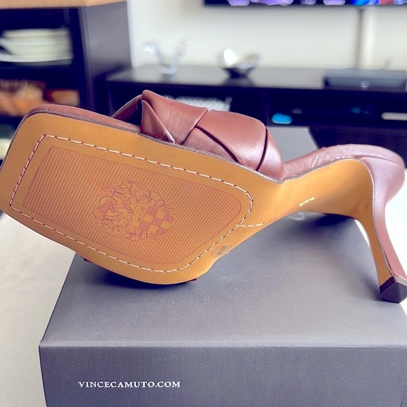 VINCE CAMUTO BRELANIE WOVEN-STRAP MULE - Picture 4 of 5